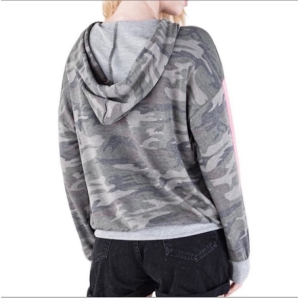 12PM BY MON AMI camo hoodie top M - Picture 3 of 9